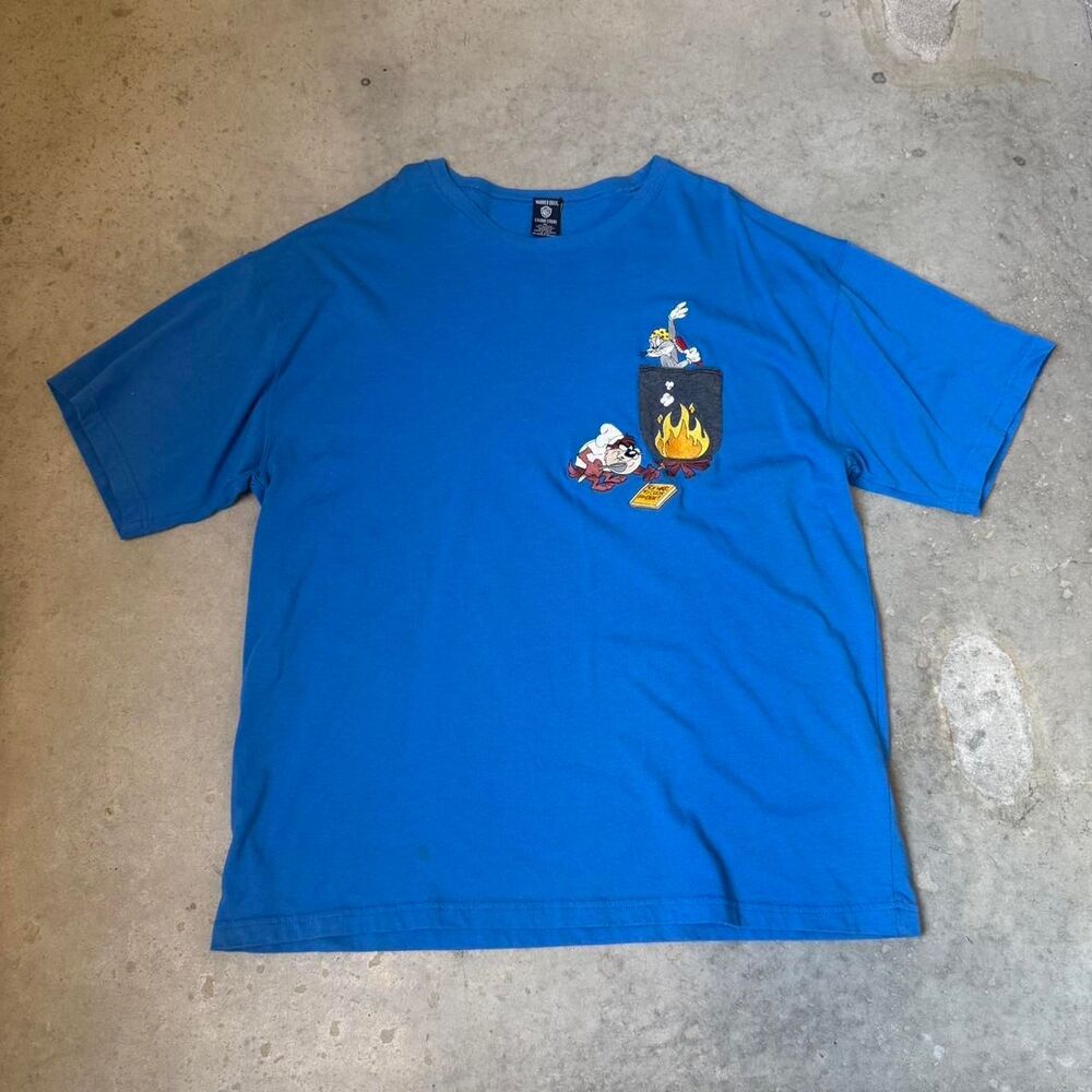 Vintage 90s Warner Bros Looney Tunes Pocket Tee — Bugs & Taz Graphic